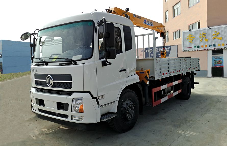 廠家解析：東風(fēng)天錦徐工8噸隨車(chē)吊價(jià)格